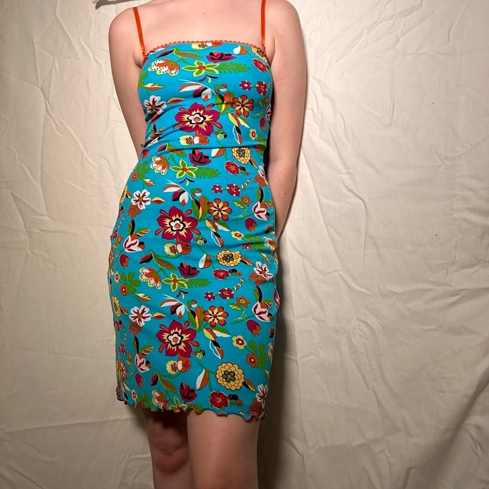 Guess floral lettuce hem trim summer dress